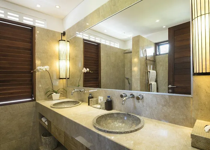 Abakoi, 6 Bedrooms Private In Seminyak