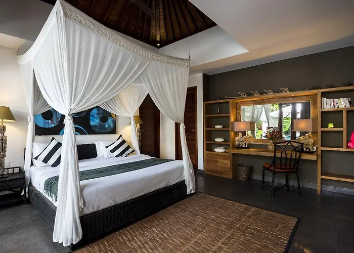 Abakoi, 6 Bedrooms Private In Seminyak