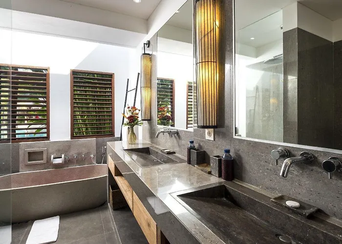 Abakoi, 6 Bedrooms Private In Seminyak Kuta (Bali)