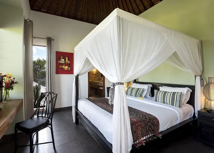 Villa Abakoi, 6 Bedrooms Private In Seminyak