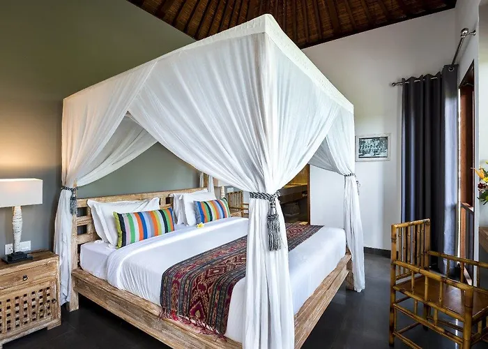 Abakoi, 6 Bedrooms Private In Seminyak Kuta (Bali)