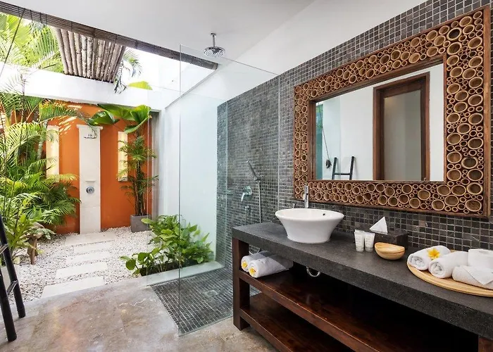Abakoi, 6 Bedrooms Private In Seminyak Kuta (Bali)