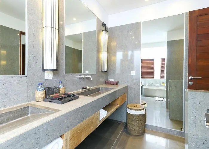 Villa Abakoi, 6 Bedrooms Private In Seminyak Kuta (Bali)