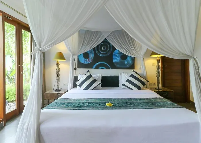 Villa Abakoi, 6 Bedrooms Private In Seminyak *